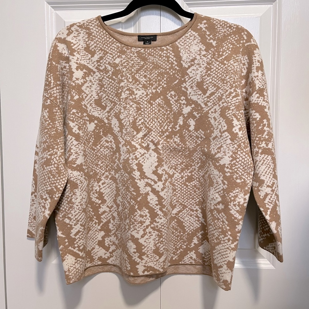 ANN TAYLOR FACTORY Modern Camel Snake Three-Quarter Sleeve Sweater - Women